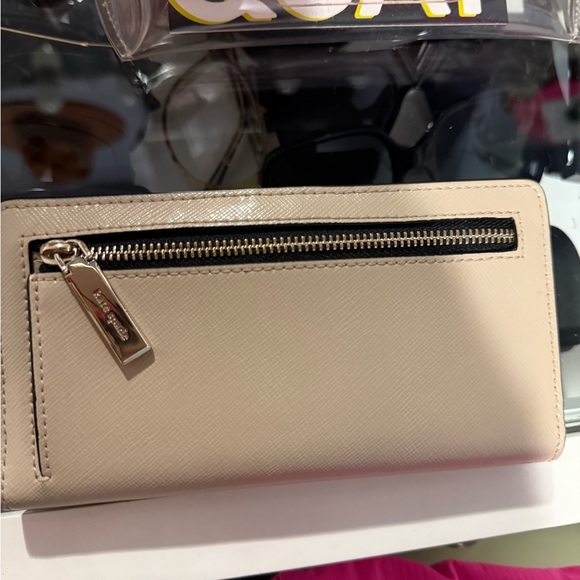 Kate Spade Wallet - Picture 2 of 5